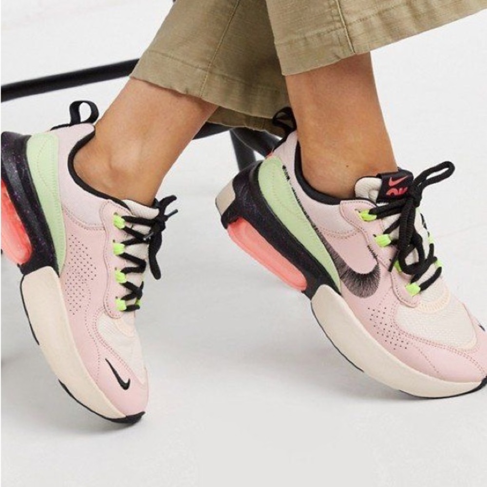Nike Air Max Verona Guava Ice Sneakers